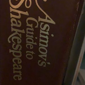 Meet your Posher, Casey